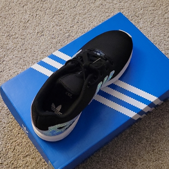 Adidas - Picture 4 of 4